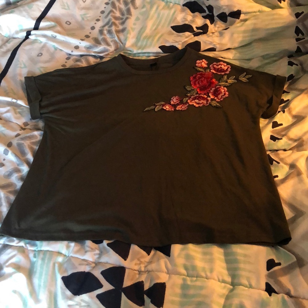 LIKE NEW SHEIN TOP